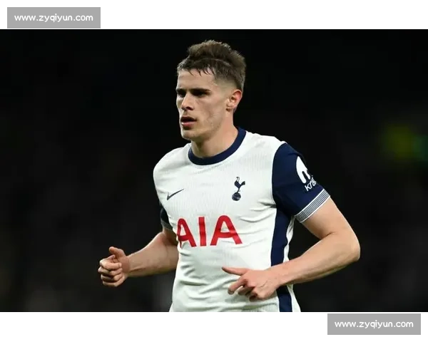 范德芬头球双响封神！热刺 3-0 破咒升前三